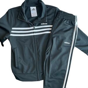 Adidas Boys Size 5 Track Suit 100% Polyester Adidas kids track suit